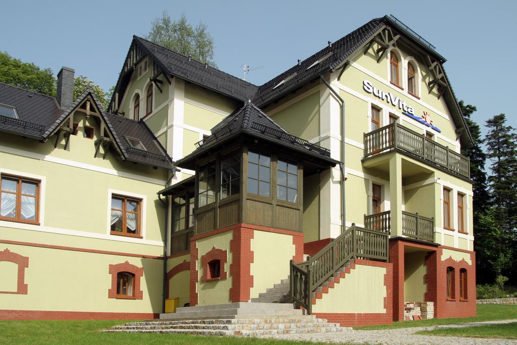 Sunvita Bed and Breakfast Lądek-Zdrój Exteriör bild